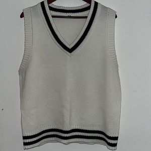 Ardene sweater vest V-neck
